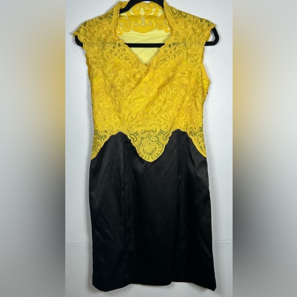 Bridgerton Vibes! Karen Millen Yellow Lace and Black Satin Dress. Size 16 - Picture 1 of 10